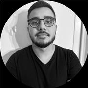 Prof a distance. Jeune administrateur système et réseaux, diplômé en cybersécurité.